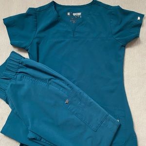 Grey’s Anatomy Signature Series Scrub Set